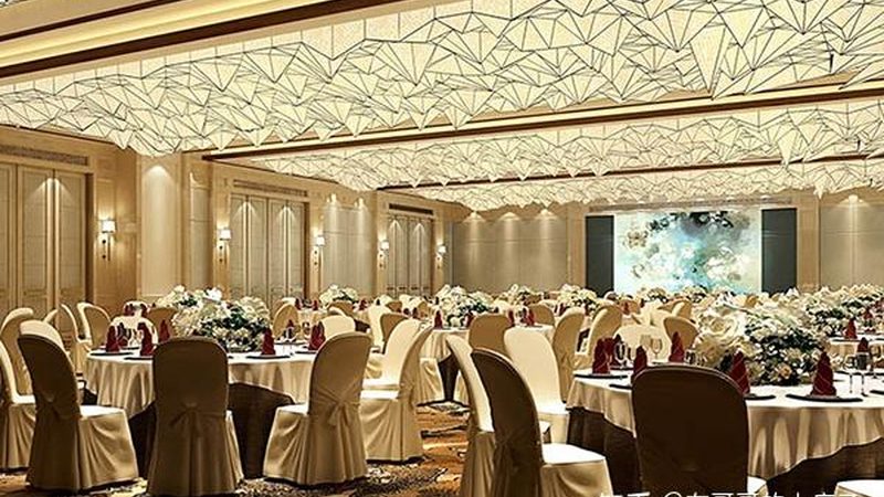 研学旅行作为一种新型的教育方式，其费用构成相对复杂，主要包括以下几个方面：