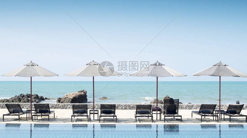 定制旅游：个性出行，优缺点全解析